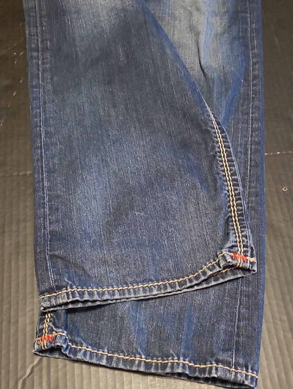 True Religion Dark Blue Straight Leg Jeans with Red Pocket Stitching - Picture 15 of 16